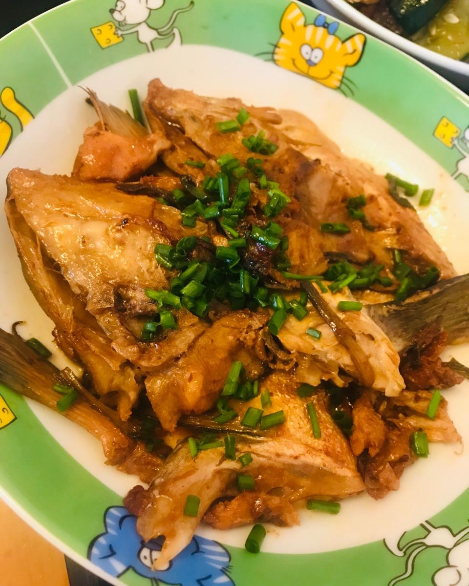 焖三文鱼头（中餐厅张亮简易版）