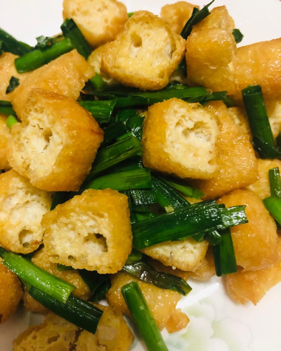 韭菜炒豆腐泡