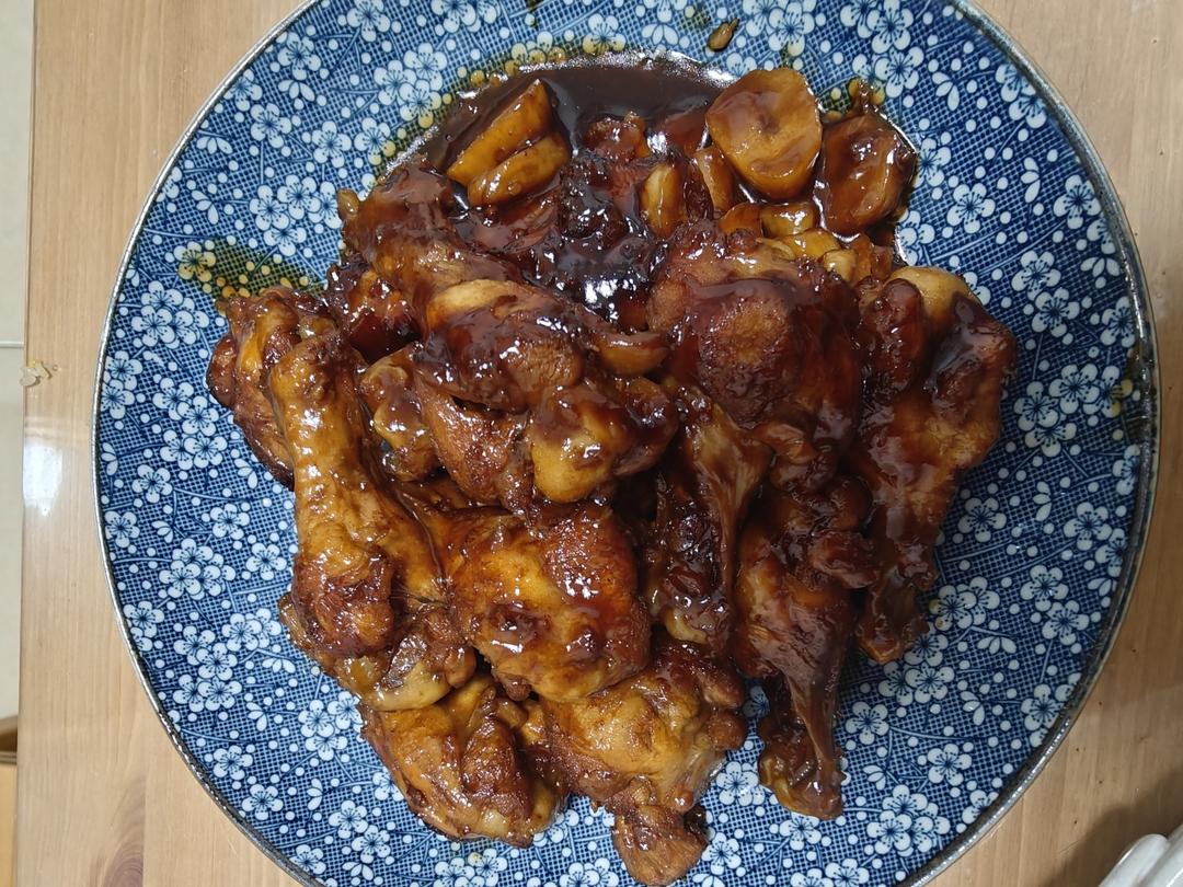 好吃到舔手指的「蒜香蜜汁鸡翅根」👍