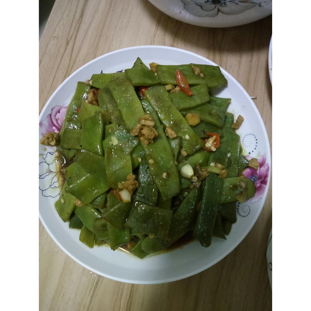 蒜油焖豆角