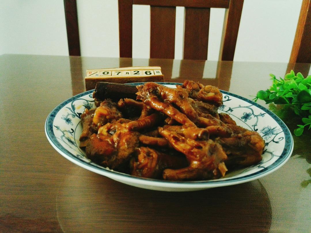 秘制红烧鸡爪