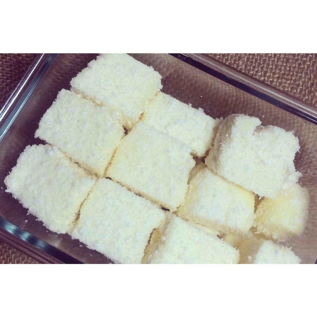 完胜85度C牛奶椰丝小方