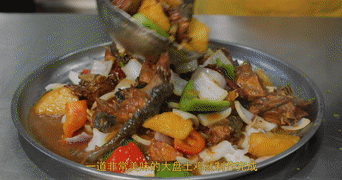 廚師長教你：“大盤土雞”的家常與商用做法，味道醇厚分量更實(shí)在的做法 步驟27