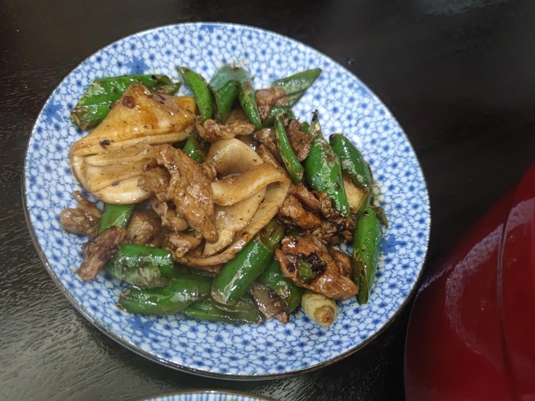 酸萝卜炒肉