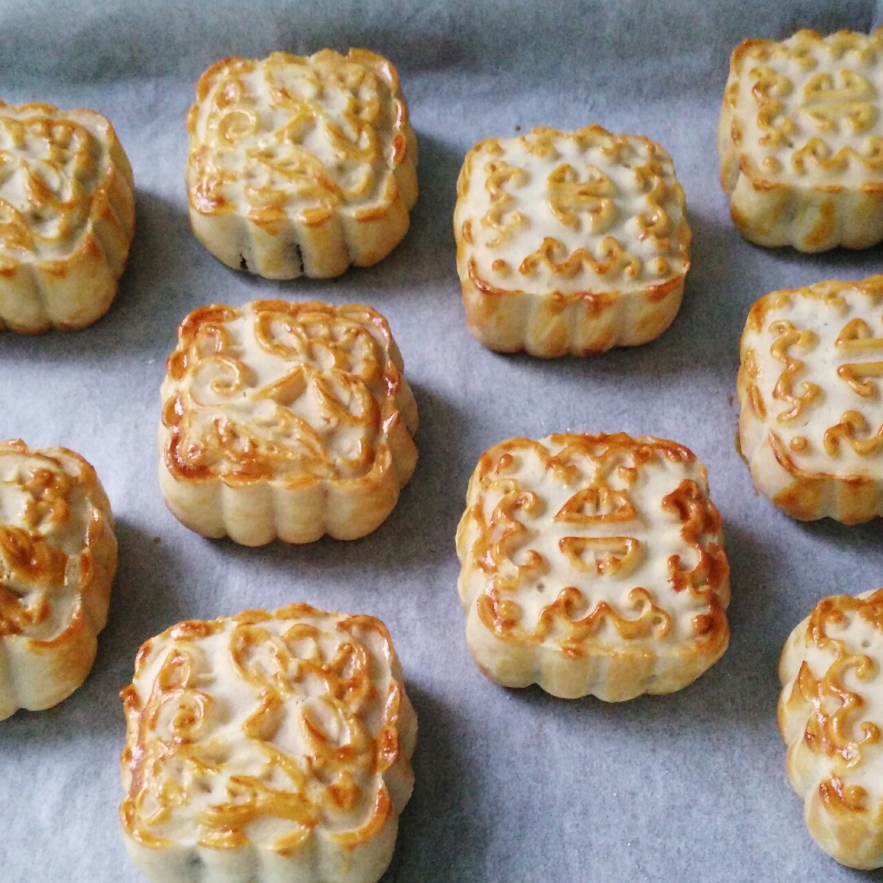 广式莲蓉蛋黄月饼（低糖）