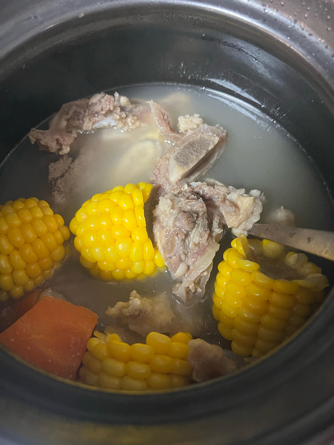 美味牛骨养生汤