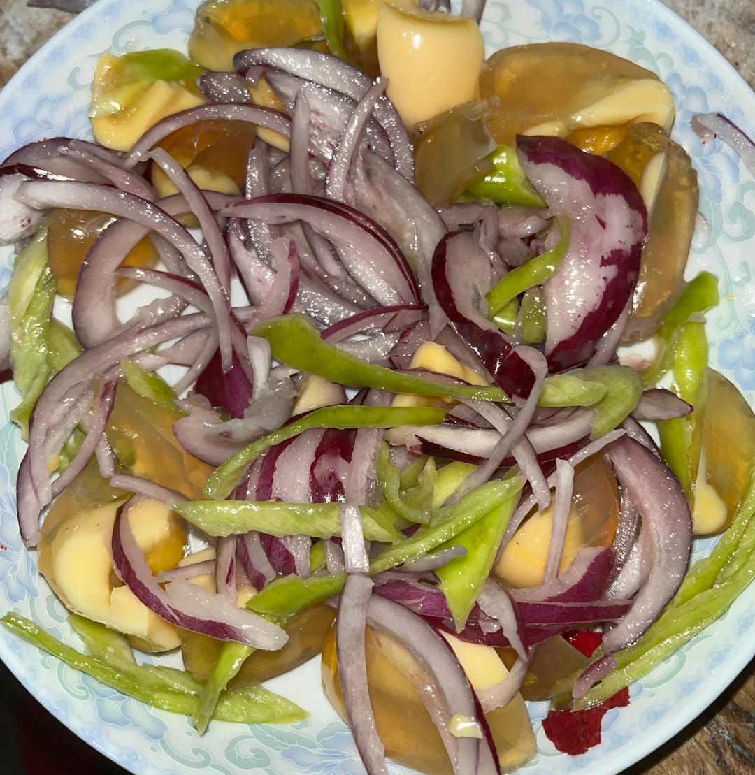凉拌青椒洋葱变蛋