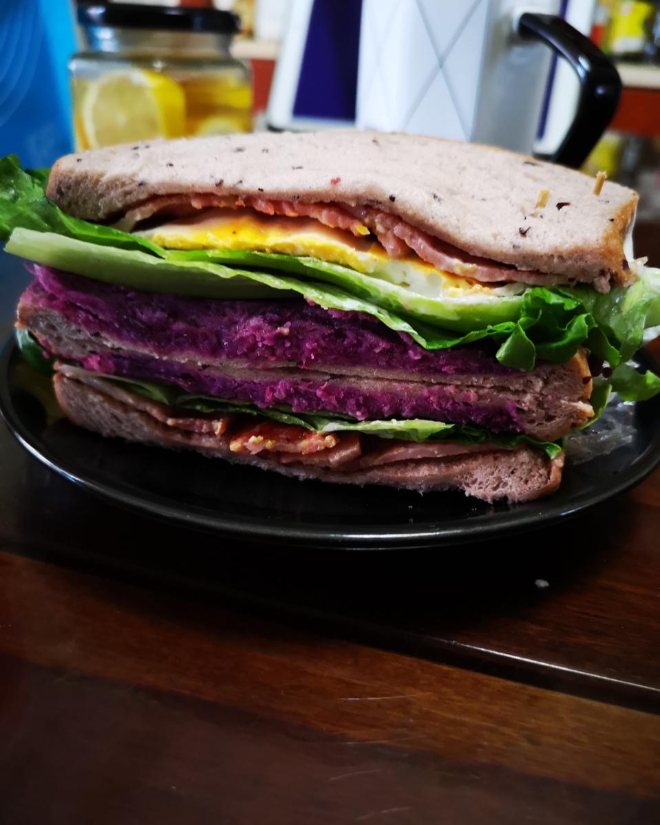 如何做超厚的沼三明治~详细tip！牛油果鸡蛋午餐肉三明治~