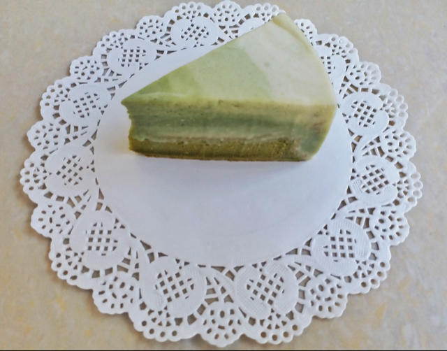 渐变抹茶慕斯蛋糕：我Amanda带着既美又作的抹茶甜点又来了！【曼食慢语】