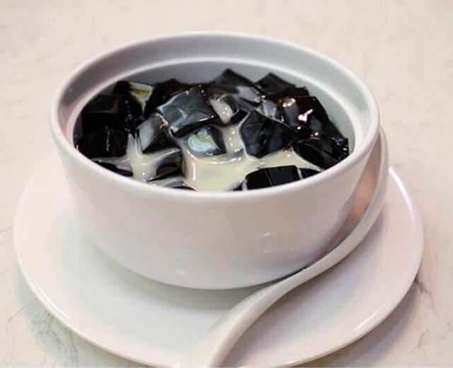 龟苓膏➕奶浆（零失败好吃快手糖水）的做法