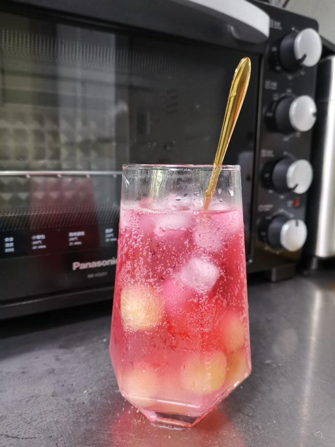 葡萄太酸没人吃，那就做成葡萄罐头吧