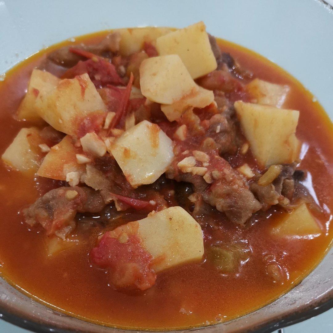 好吃到汤汁不剩的番茄土豆肥牛汤