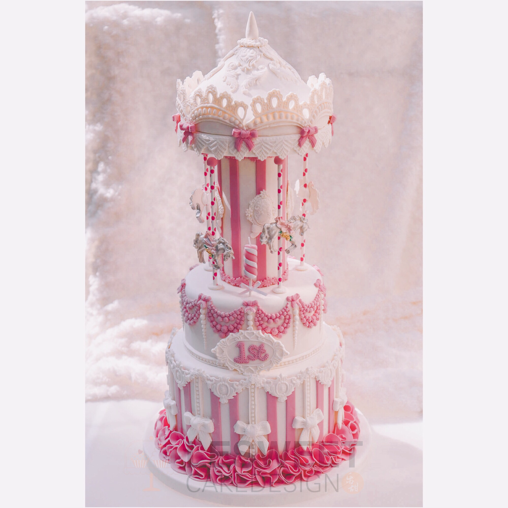 鱼鱼yuki做的双层翻糖蛋糕