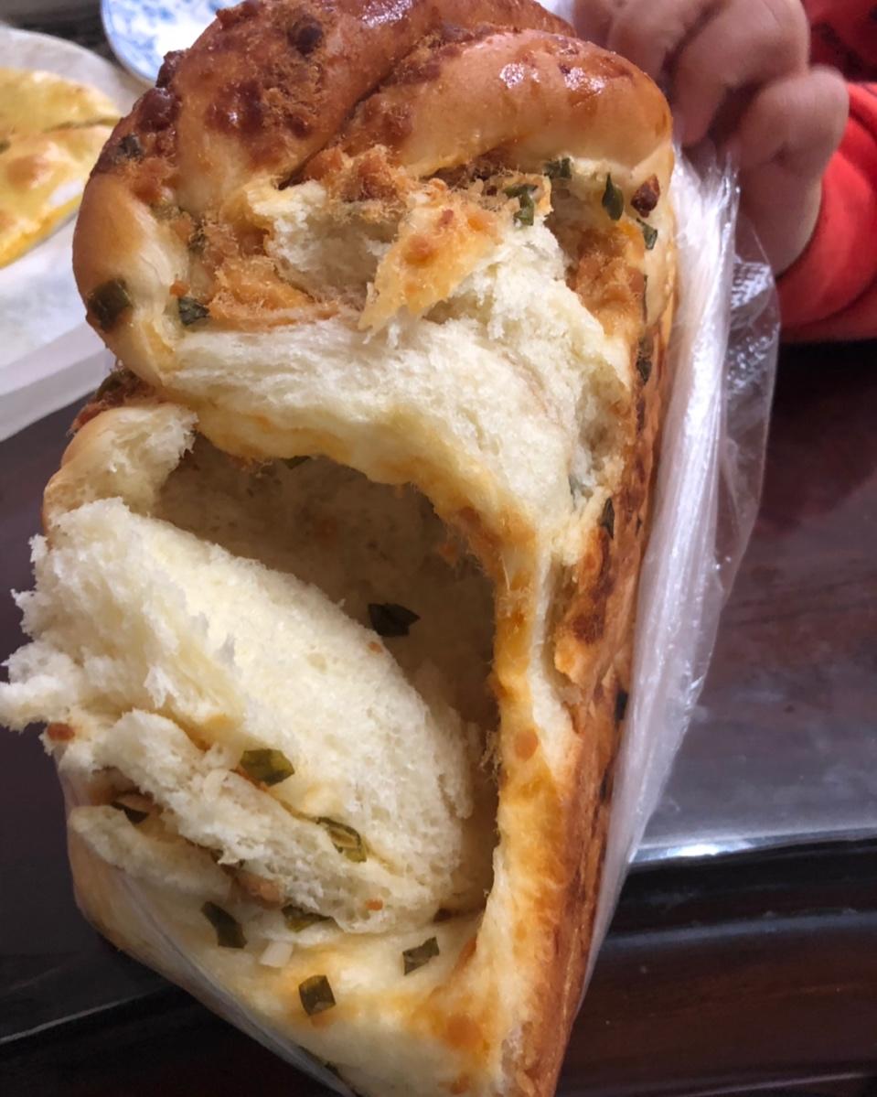 香葱肉松手撕吐司