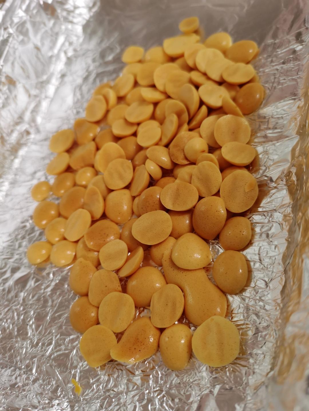 入口即化的无添加蛋黄溶豆