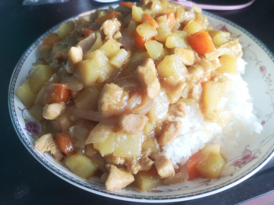 土豆咖喱鸡肉