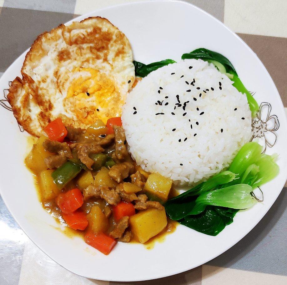 咖喱牛肉饭