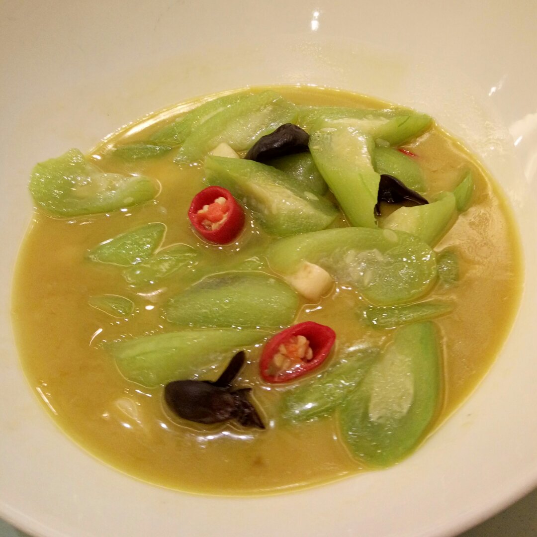 青红椒木耳蚝油炒丝瓜