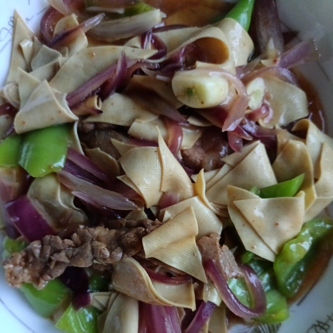 肉炒尖椒干豆腐