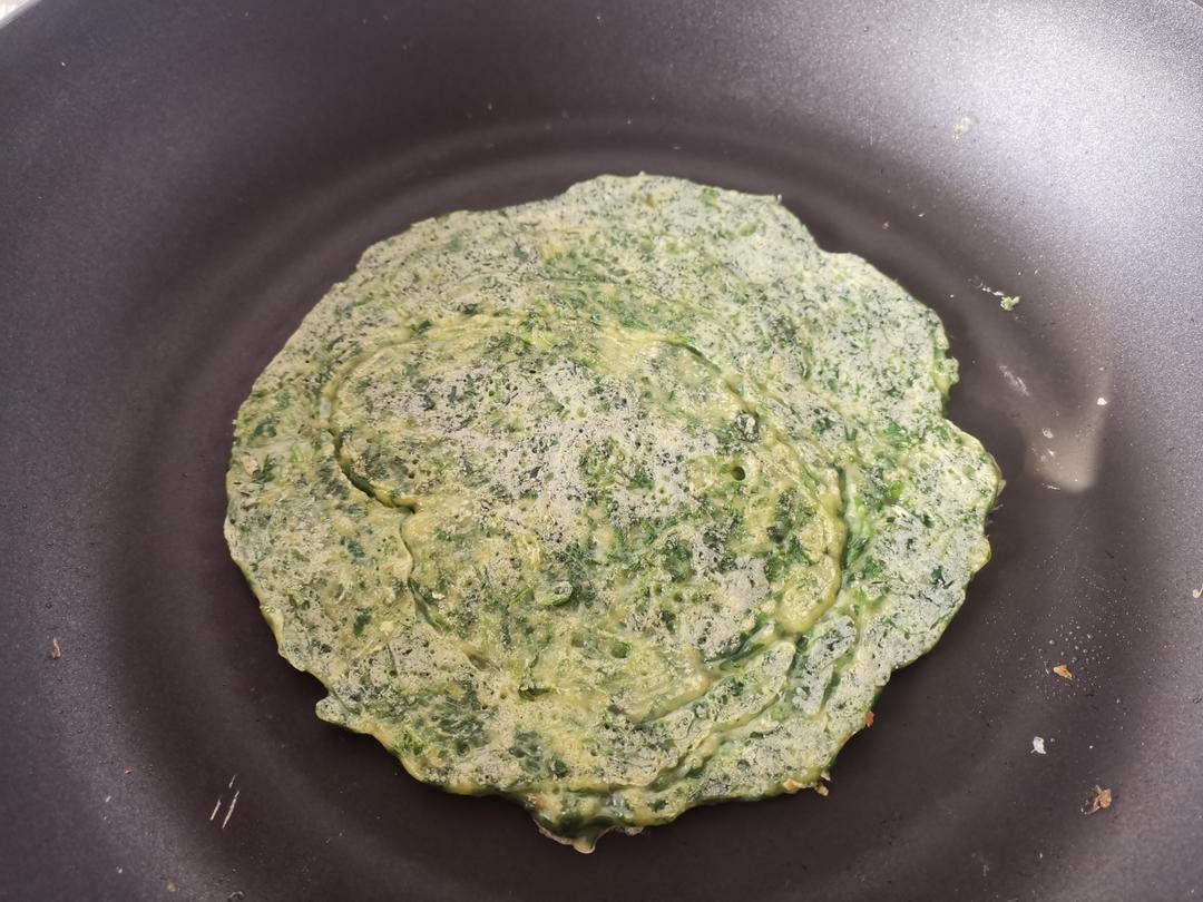 芹菜叶不浪费，快手早餐小饼做起来