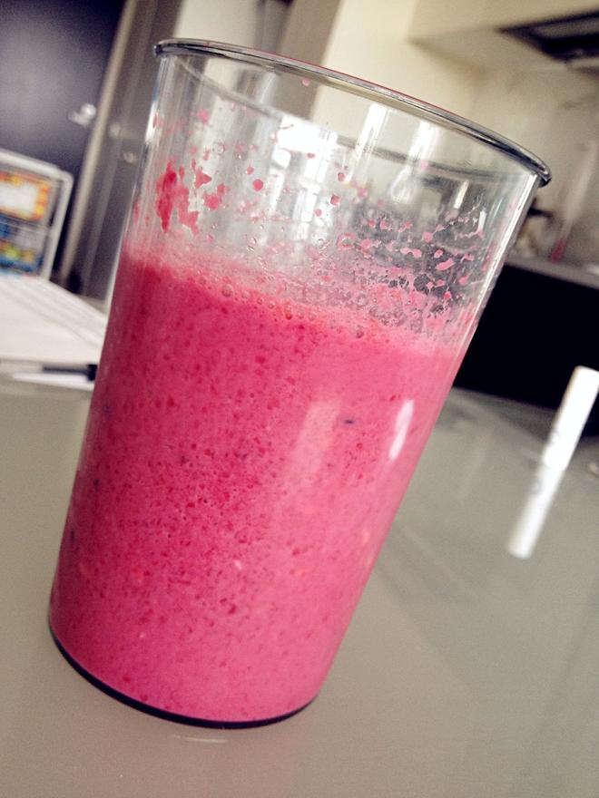 mixed berry milk shake的做法