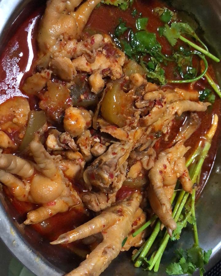 大棋棋要改掉坏脾气做的火锅鸡(涮锅)