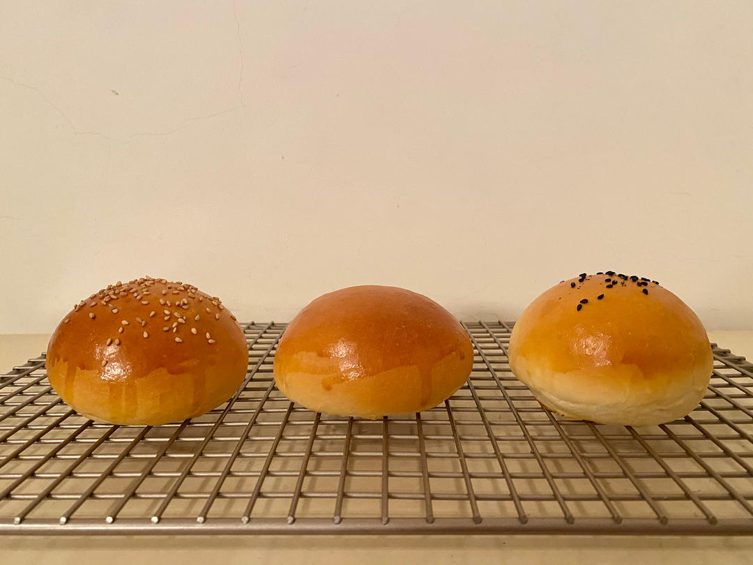 一次发酵-酸奶小餐包-汉堡胚-蒜香面包-芝士香肠包
