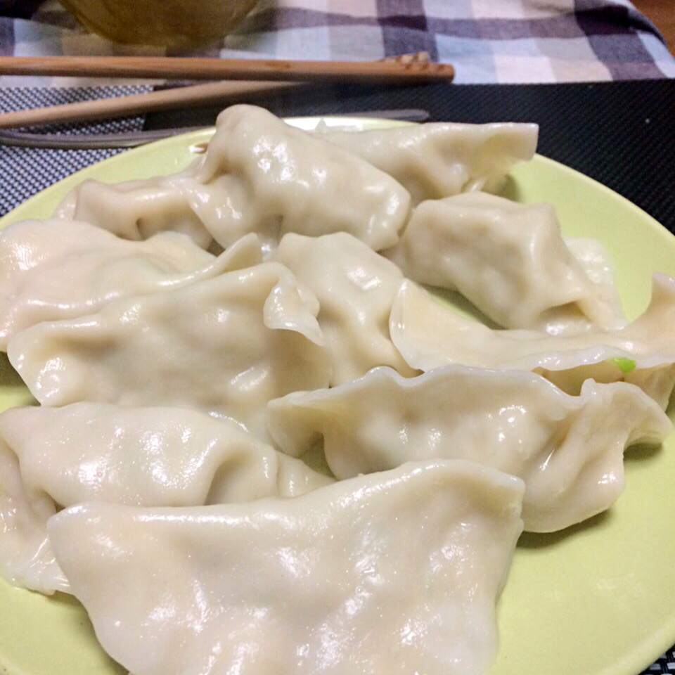 晴天的蜜蜂做的白菜猪肉水饺