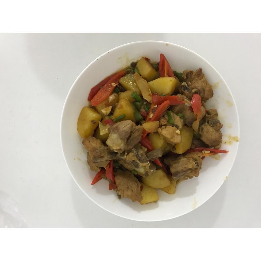 川味土豆烧排骨