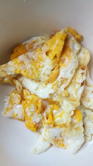 不用鸡精生抽超鲜美好吃的鸡蛋蟹味菇汤的做法 步骤2