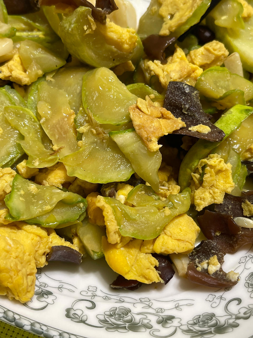 黄瓜木耳炒鸡蛋