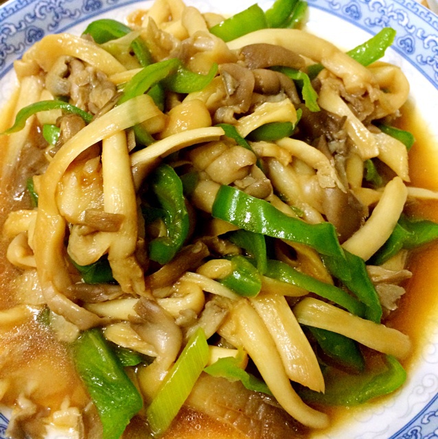 青椒炒平菇