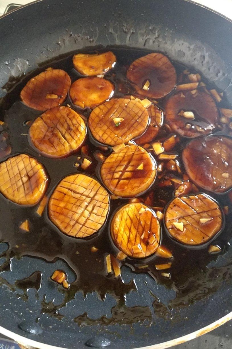 黄油酱汁杏鲍菇