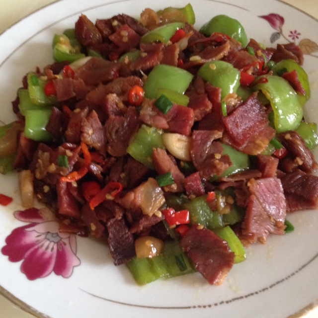尖椒炒腊肉