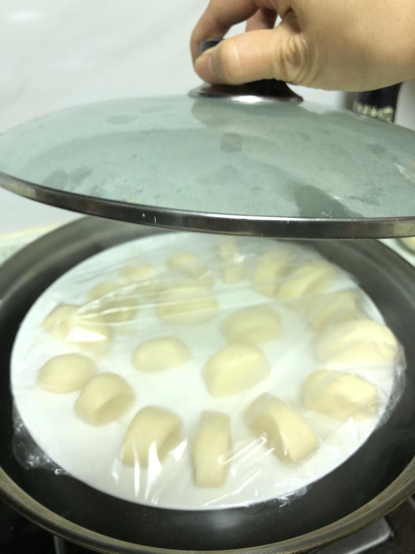 光滑且细腻的奶香馒头（一次发酵）