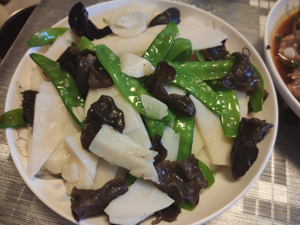 荷兰豆木耳炒山药