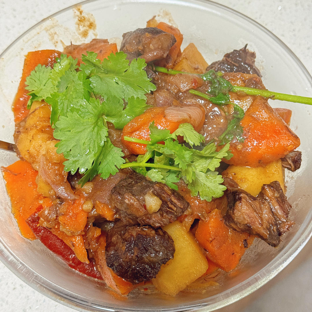土豆焖牛腩