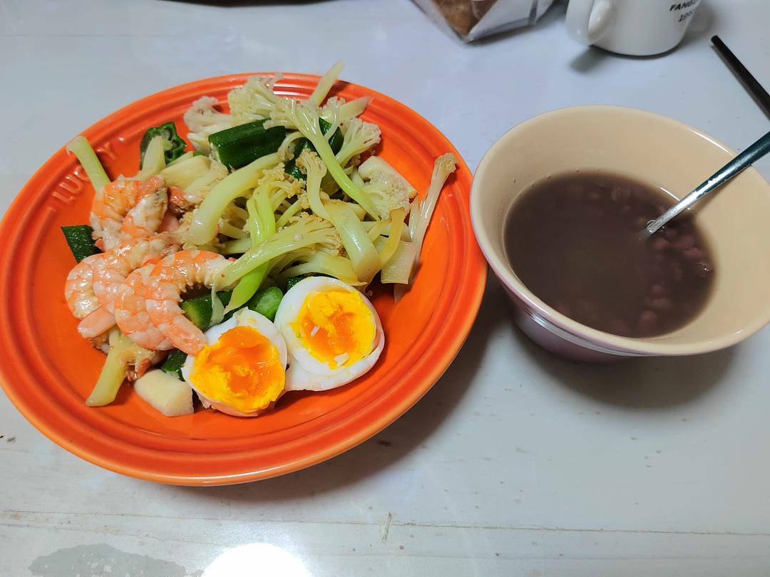 减脂餐--虾仁鸡蛋西蓝花