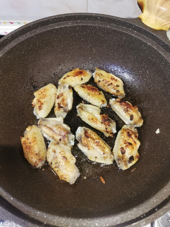 蒜香鸡翼