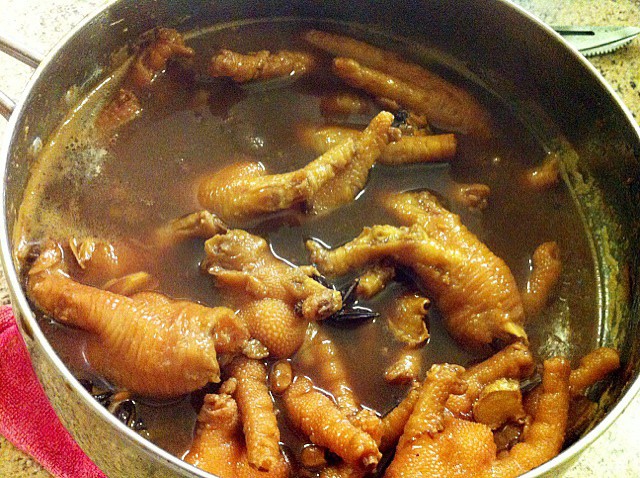 红烧鸡爪