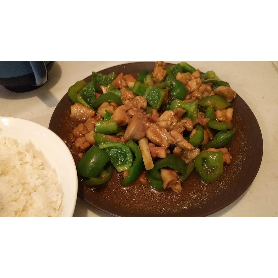 青椒炒鸡腿肉（大厨级别）