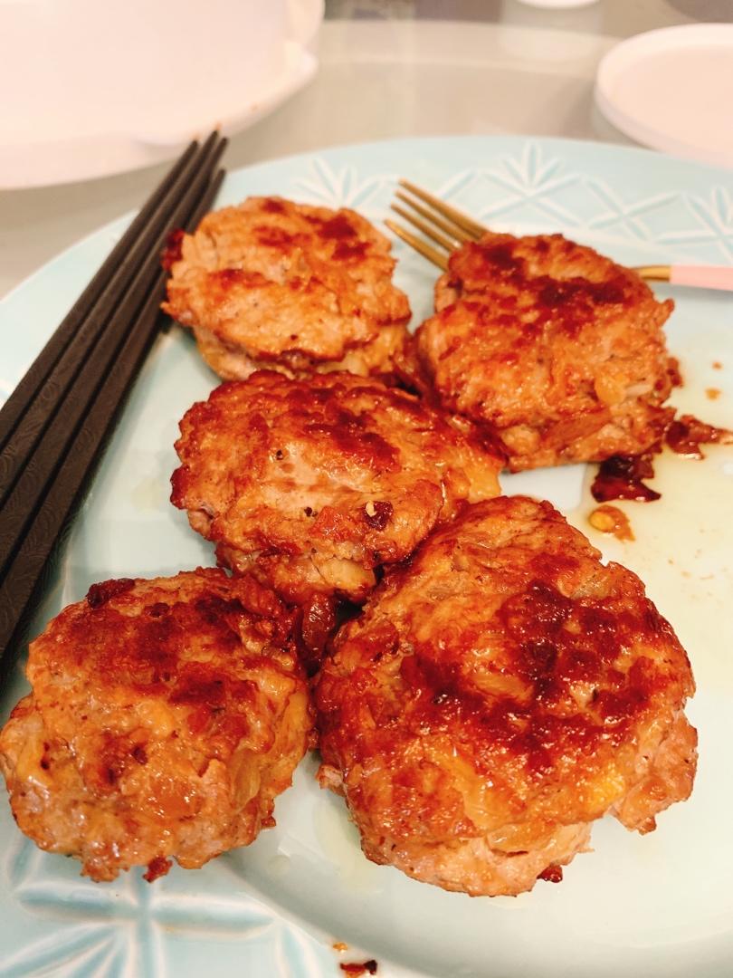 生酮芝士爆浆牛肉饼