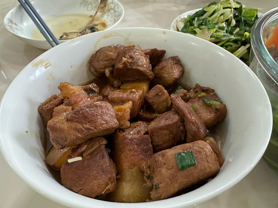 不焯水不放油的家常红烧肉