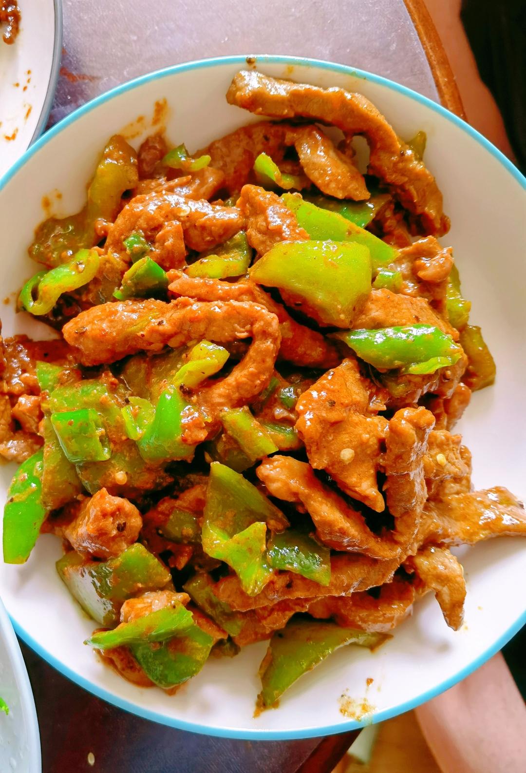 杭椒牛柳黑椒牛柳 终于找到炒出嫩牛肉的办法了 肉片肉丝都适用