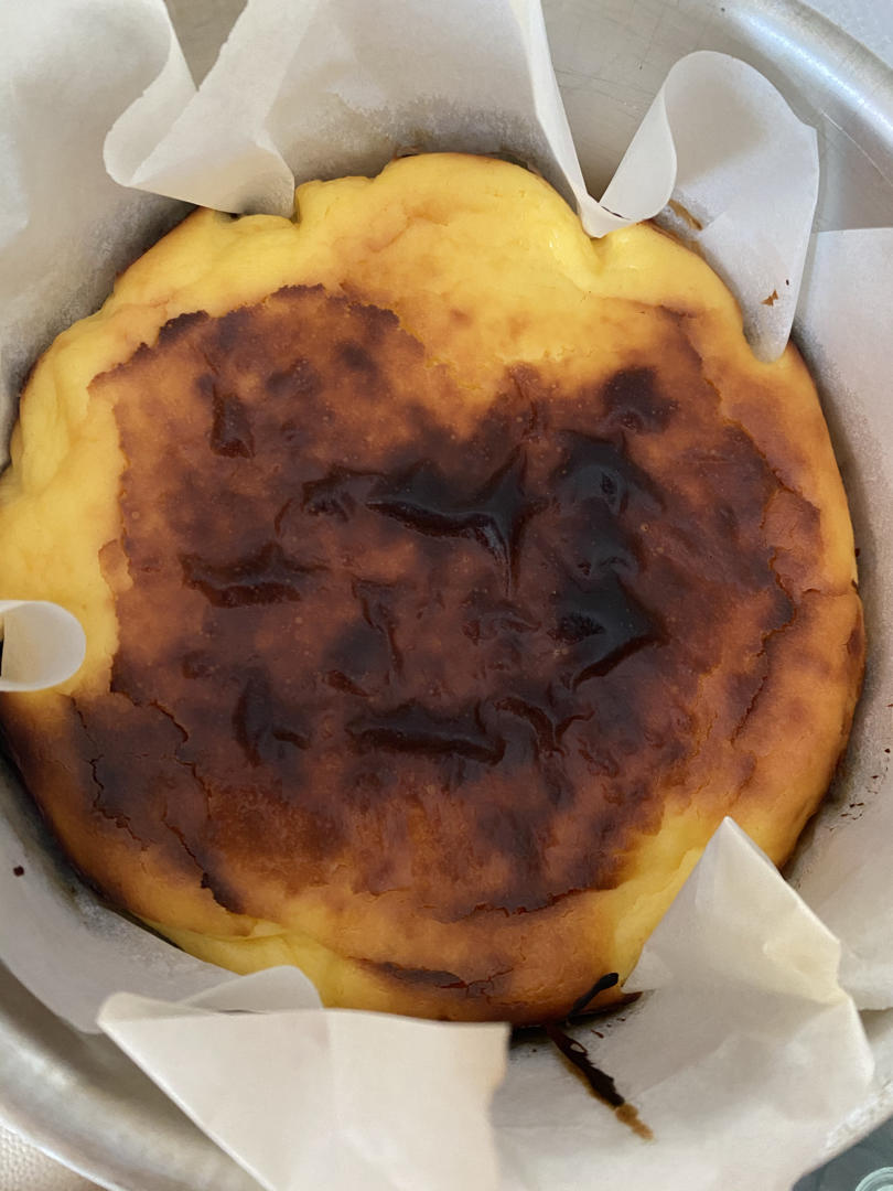 快手的网红basque cheesecake巴斯克焦芝士蛋糕