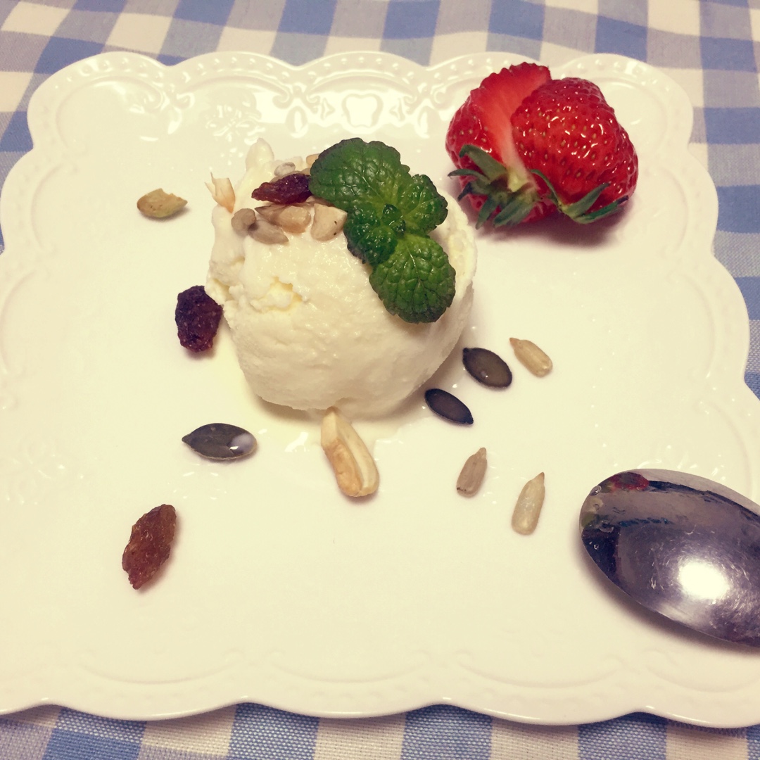 朗姆黑加仑冰淇淋 Rum Raisin Ice cream