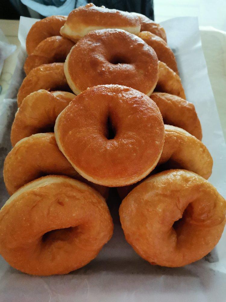 多拿滋甜甜圈&扭扭面包&豆沙面包