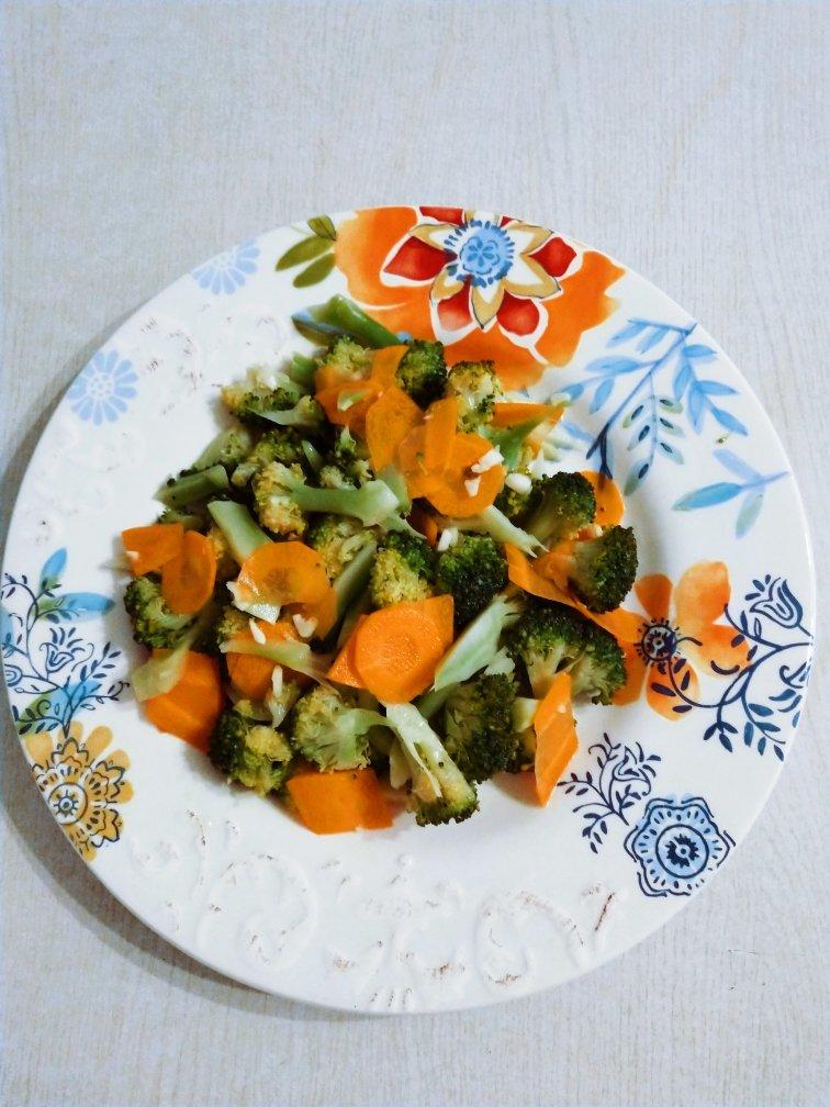 凉拌西兰花