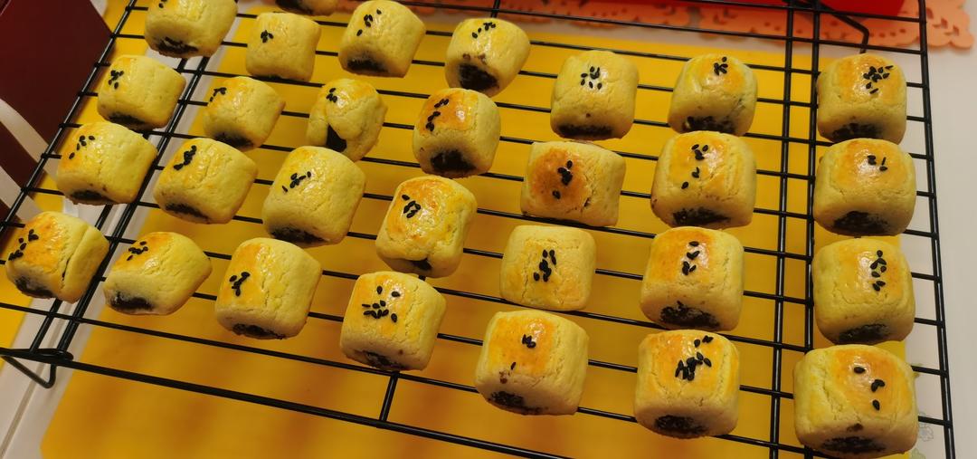 小小豆沙一口酥