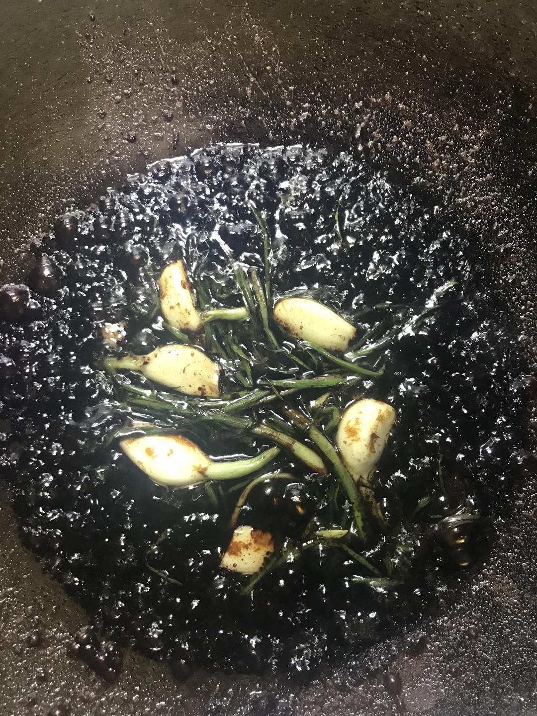 葱油拌荠菜馄饨的做法 步骤7